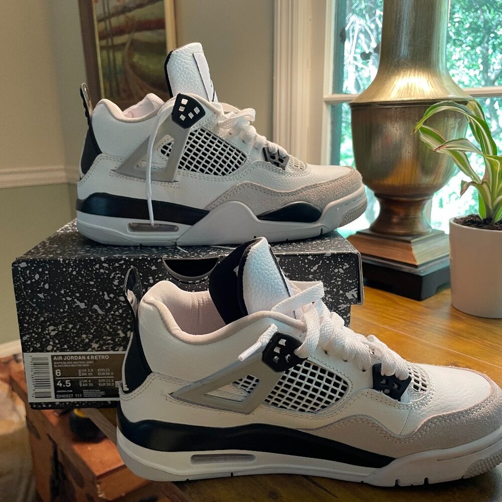 Air Jordan 4 retro military black